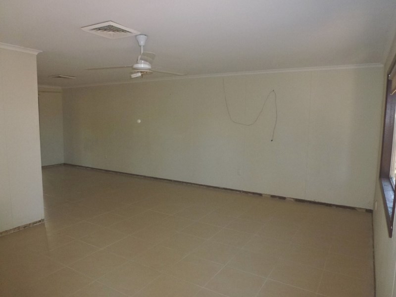 4 Fitzhardinge Street, Exmouth WA 6707