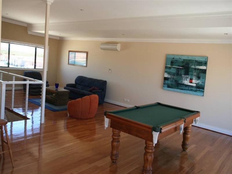 18 Madaffari Drive, Exmouth WA 6707