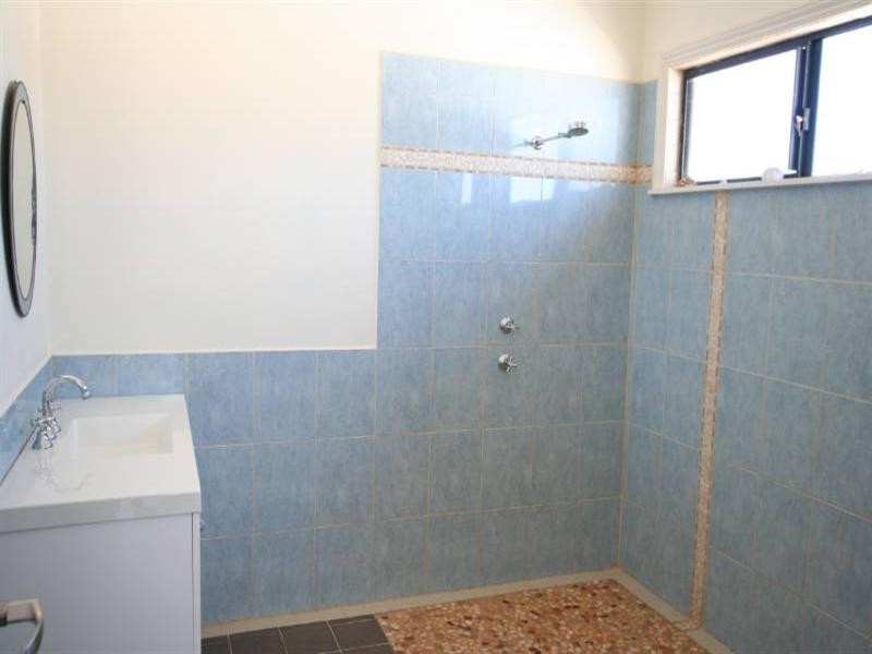 18 Madaffari Drive, Exmouth WA 6707