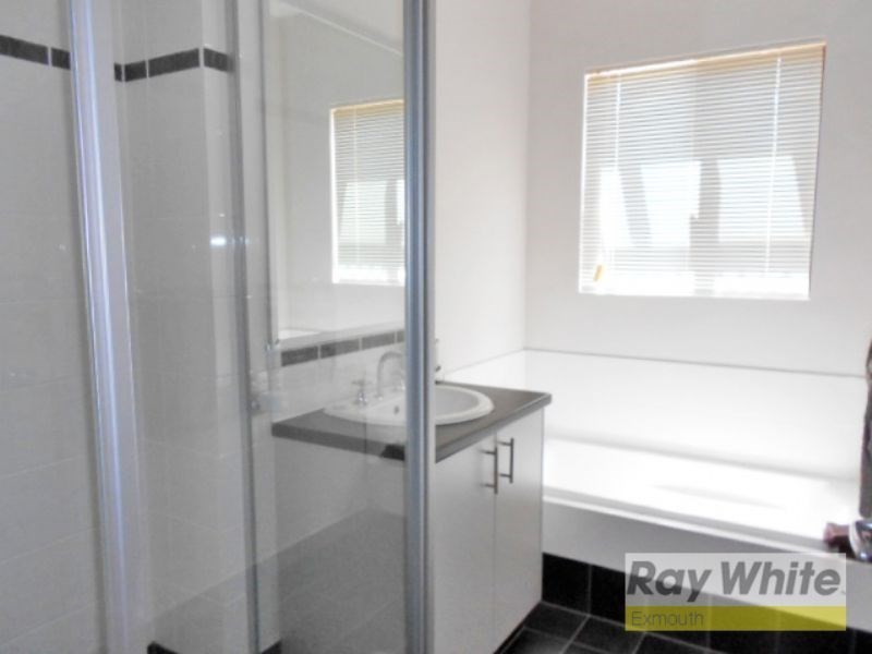 11 Burt Close, Onslow WA 6710