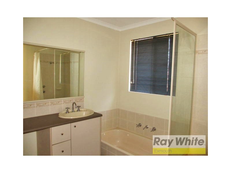 6 Payne Way, Onslow WA 6710