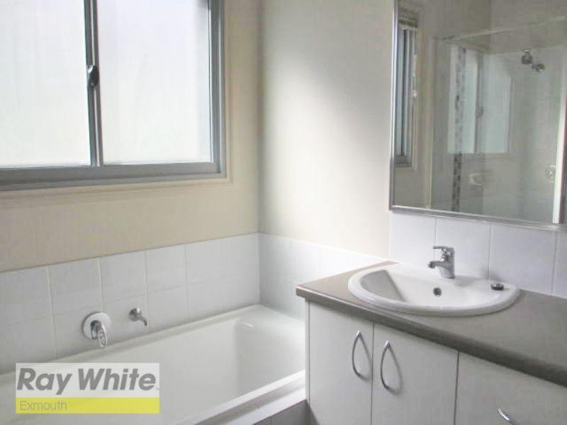 6A Burt Close, Onslow WA 6710