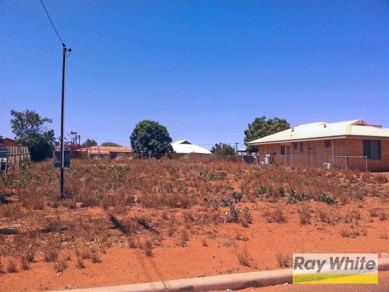 12 Burt Close, Onslow WA 6710