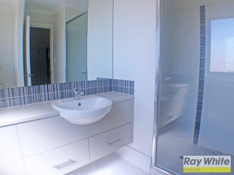 9A McGrath Avenue, Onslow WA 6710