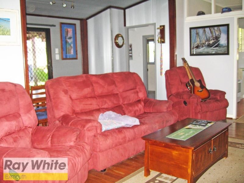 44 Third Avenue, Onslow WA 6710