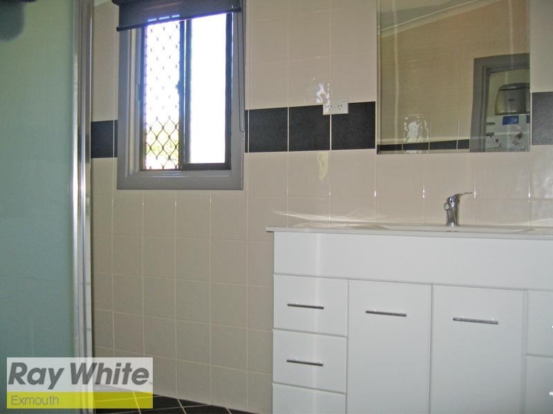 44 Third Avenue, Onslow WA 6710