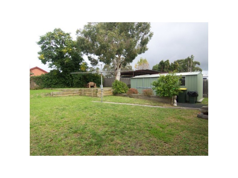 68 Forest Drive, Frankston North VIC 3200