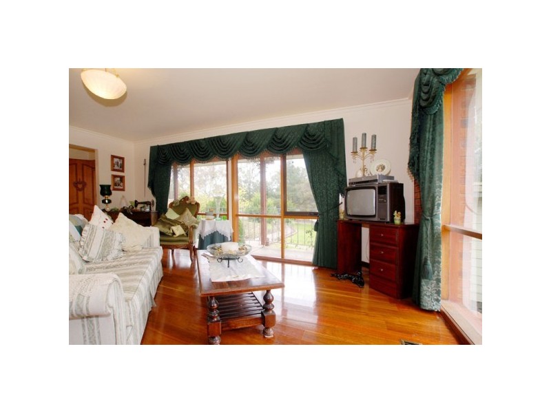 4 Potts Road, Langwarrin VIC 3910