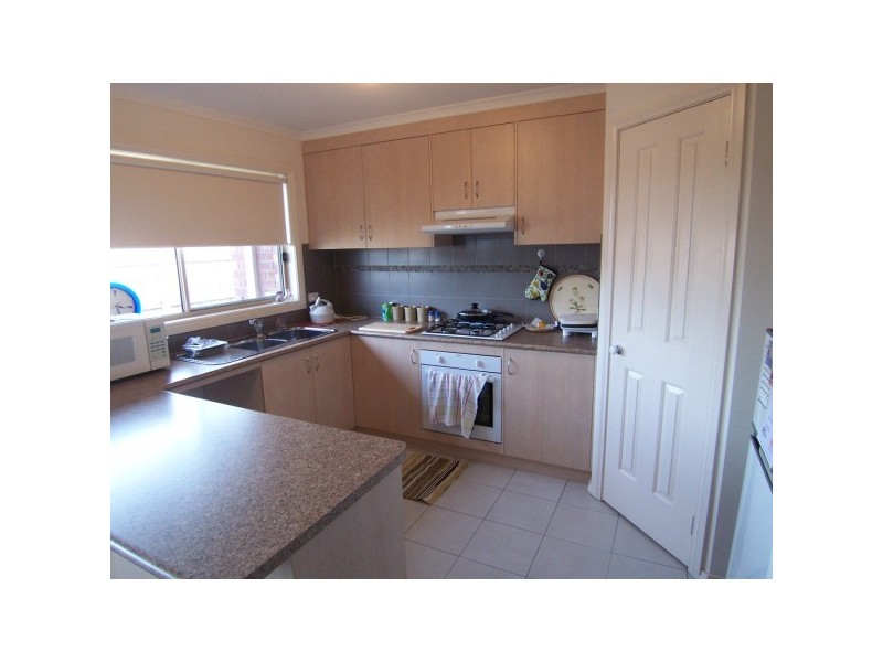 11 Coco Parade, Skye VIC 3977