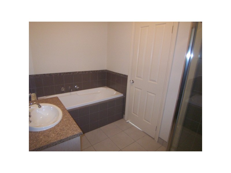 11 Coco Parade, Skye VIC 3977