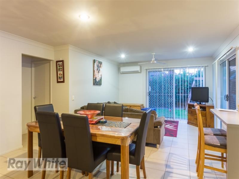 30 Aqua Crest, Redland Bay QLD 4165