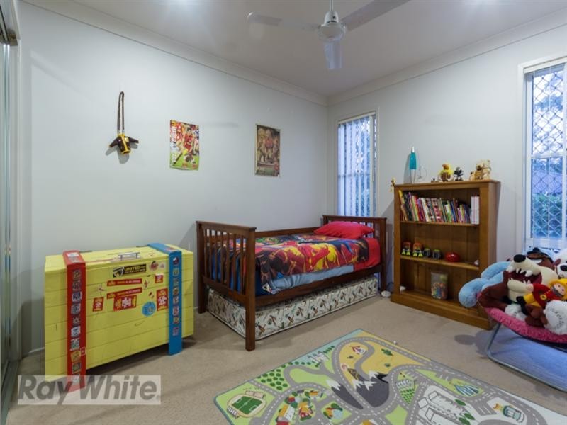 30 Aqua Crest, Redland Bay QLD 4165