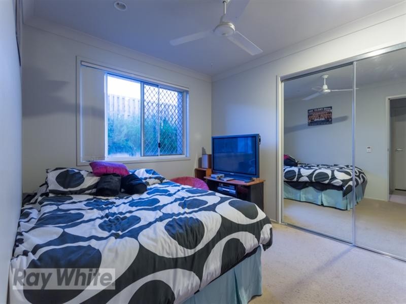 30 Aqua Crest, Redland Bay QLD 4165