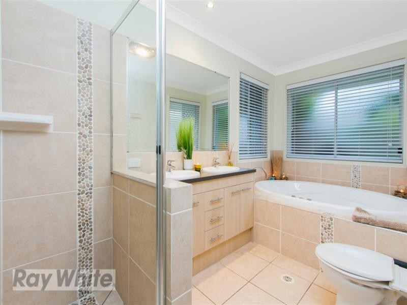 41-43 Pinecone Place, Thornlands QLD 4164