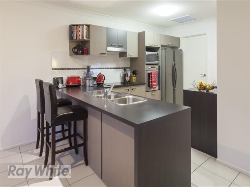 11 Aqua Crest, Redland Bay QLD 4165