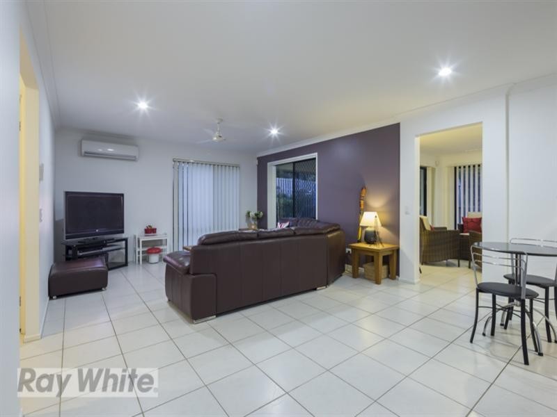 11 Aqua Crest, Redland Bay QLD 4165