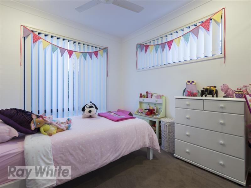 11 Aqua Crest, Redland Bay QLD 4165