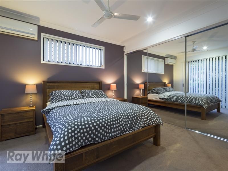 11 Aqua Crest, Redland Bay QLD 4165