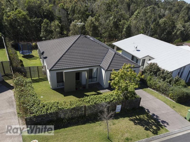 11 Aqua Crest, Redland Bay QLD 4165