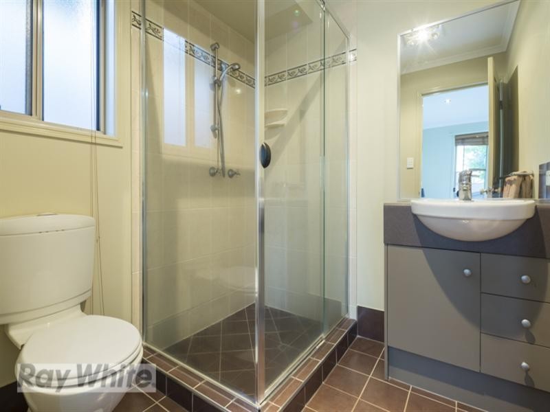 33 Aquila Street, Redland Bay QLD 4165