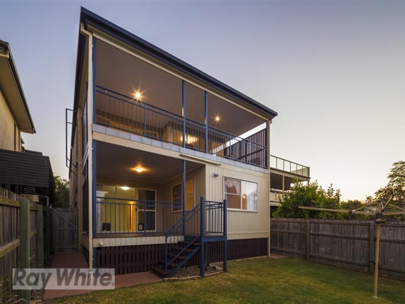 48 Carlton Terrace, Wynnum QLD 4178