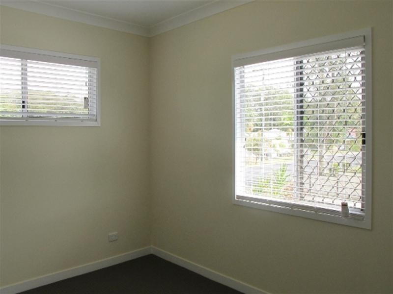 182 Main Street, Redland Bay QLD 4165