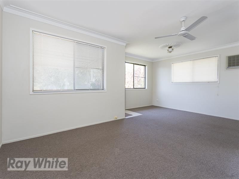 211 Dart Street, Redland Bay QLD 4165