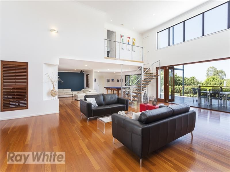 5 Larkspur Street, Redland Bay QLD 4165