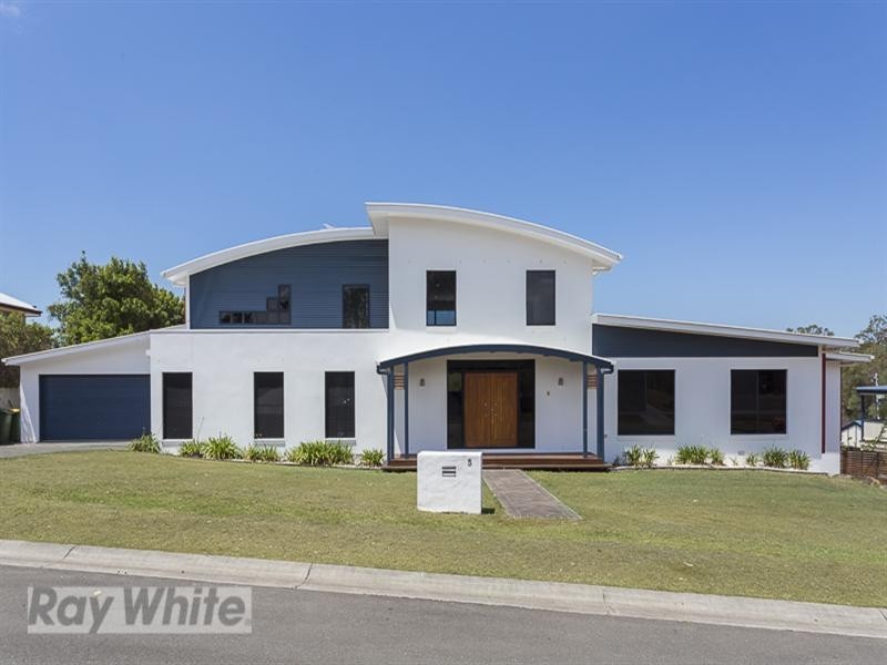5 Larkspur Street, Redland Bay QLD 4165