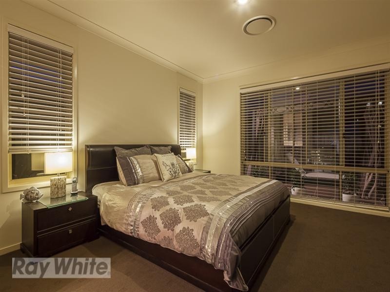 17 Sapium Road, Redland Bay QLD 4165