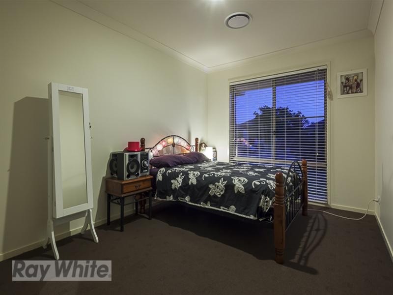 17 Sapium Road, Redland Bay QLD 4165