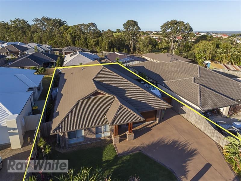 17 Sapium Road, Redland Bay QLD 4165