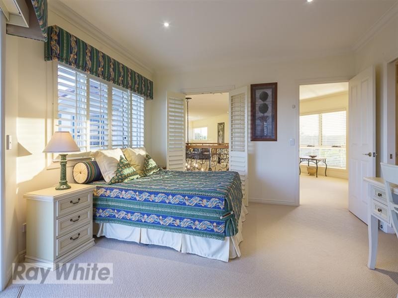 12 Viewfield Street, Redland Bay QLD 4165