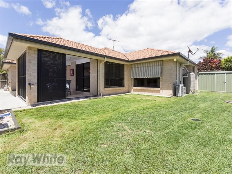 3 Turquoise Street, Redland Bay QLD 4165