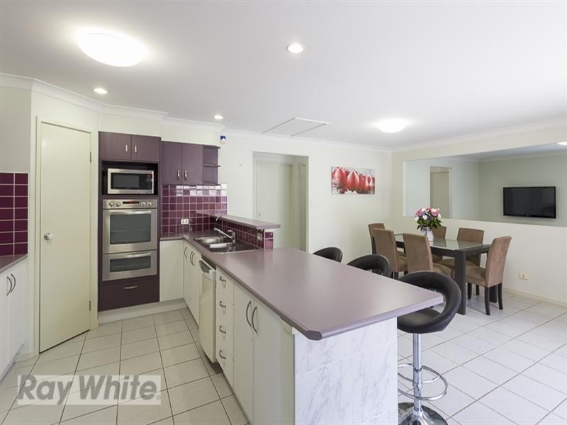 3 Turquoise Street, Redland Bay QLD 4165
