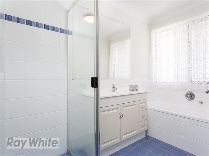 3 Turquoise Street, Redland Bay QLD 4165