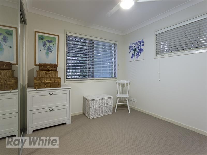 3/4 Moore Street, Victoria Point QLD 4165