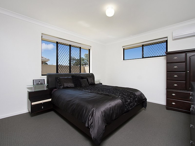 39 Lancaster Circuit, Redland Bay QLD 4165