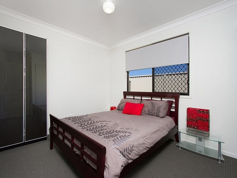 39 Lancaster Circuit, Redland Bay QLD 4165