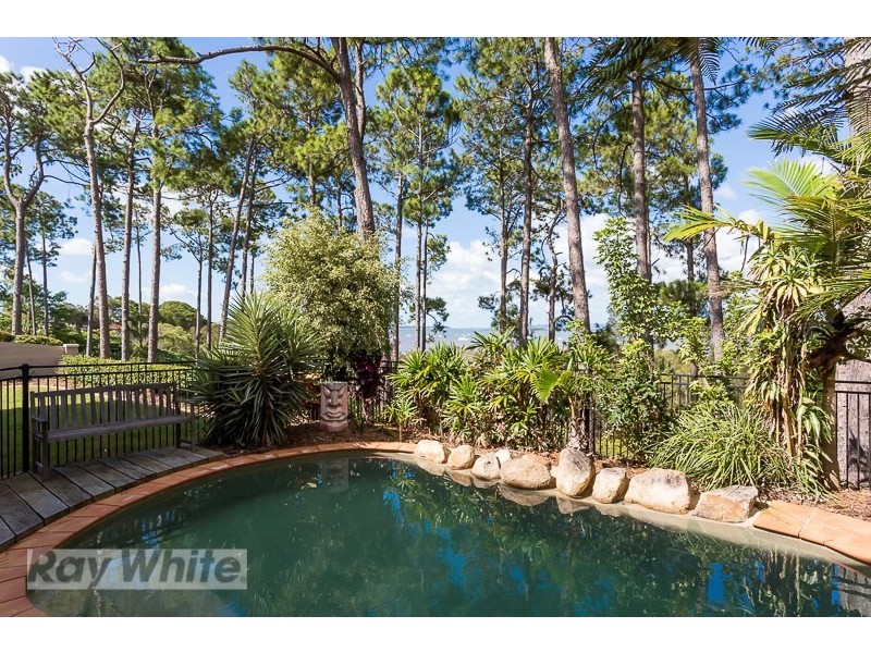 19 The Rampart, Redland Bay QLD 4165