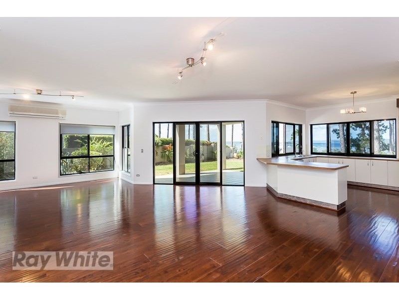 19 The Rampart, Redland Bay QLD 4165