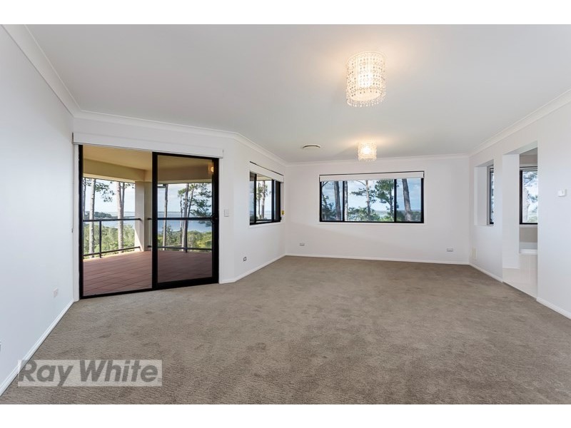 19 The Rampart, Redland Bay QLD 4165
