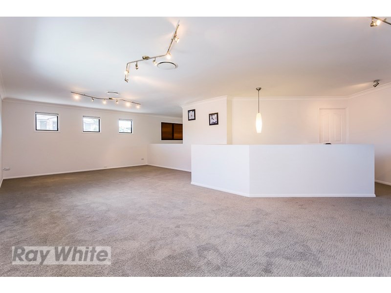 19 The Rampart, Redland Bay QLD 4165