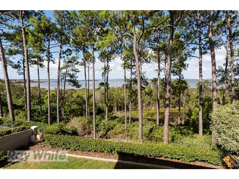 19 The Rampart, Redland Bay QLD 4165