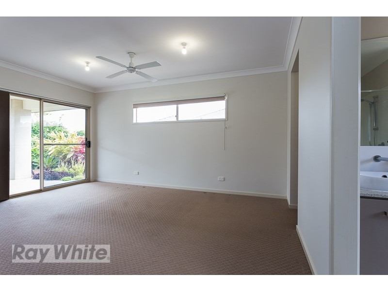 13 Maree Place, Redland Bay QLD 4165