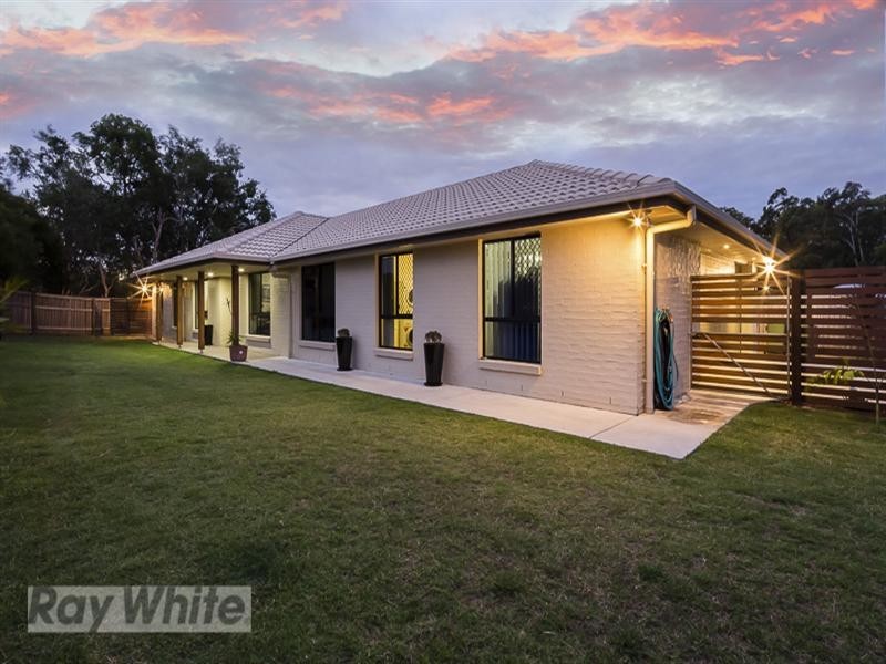 8 Cordia Close, Redland Bay QLD 4165