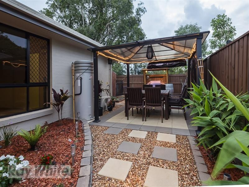 8 Cordia Close, Redland Bay QLD 4165