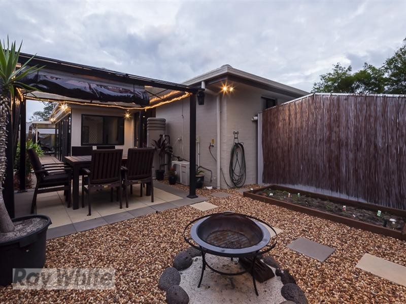 8 Cordia Close, Redland Bay QLD 4165