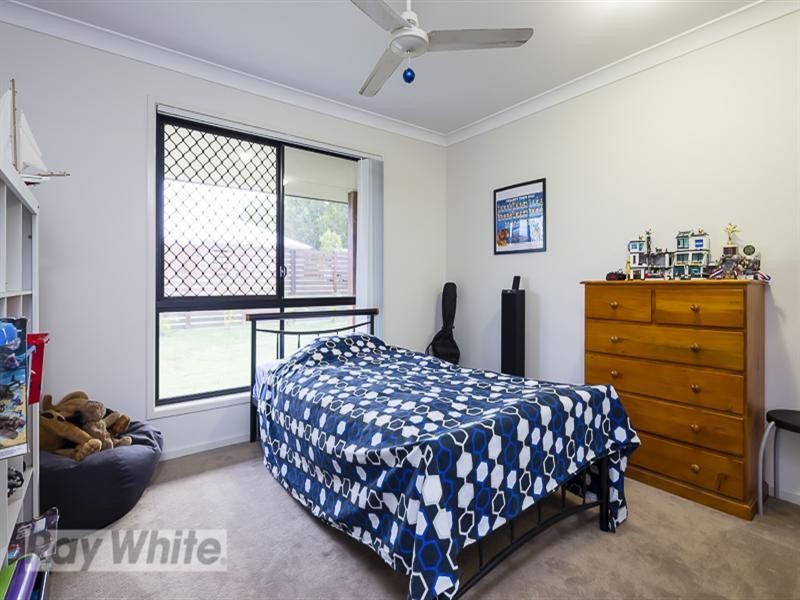 8 Cordia Close, Redland Bay QLD 4165