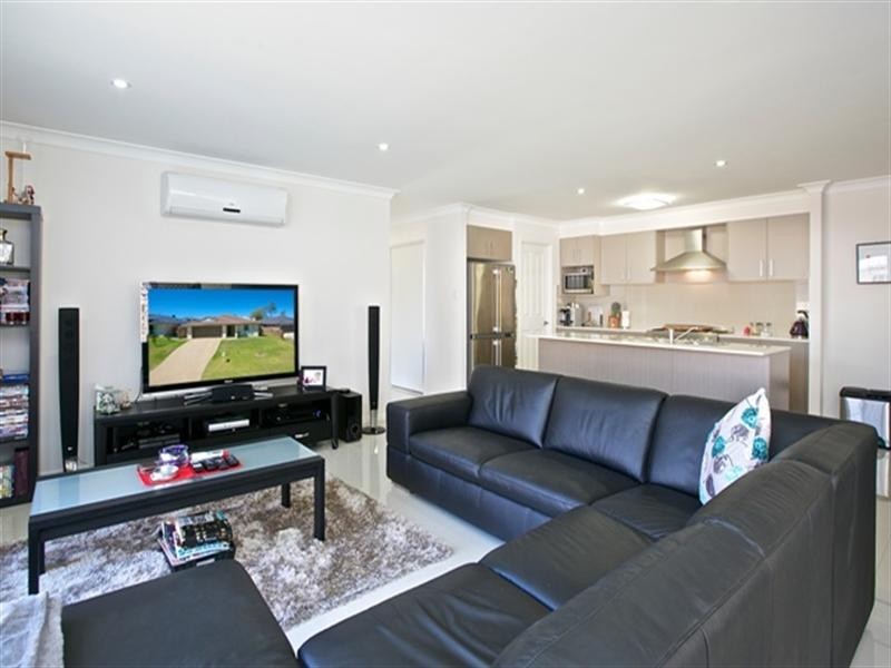 18 Park Edge Place, Redland Bay QLD 4165